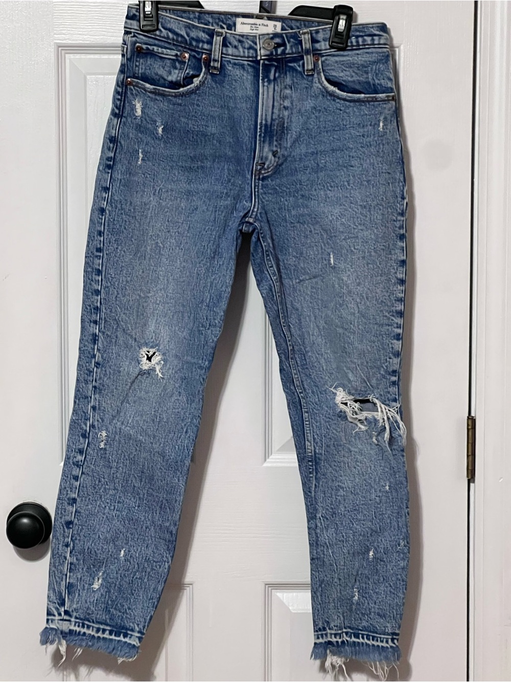 Abercrombie The Mom High Rise Distressed Jeans 28 Acid Wash